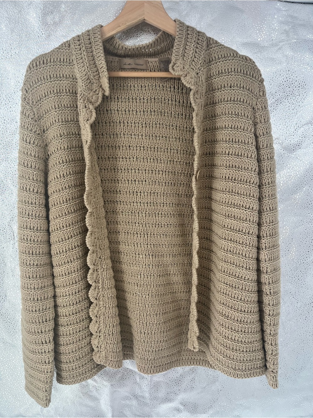 i.e. relaxed Women's Beige Knit Cardigan Sweater Artsy Scalloped Grandma Large